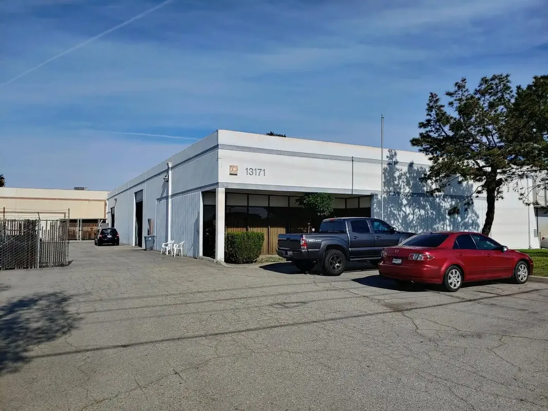 13171 Rosecrans Ave., Santa Fe Springs