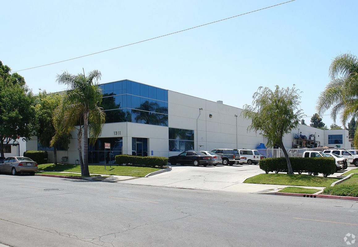 1351 Logan Ave., Costa Mesa