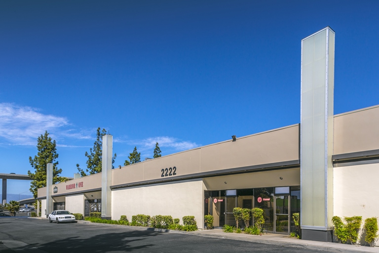 2050 E. La Cadena & 2222 Kansas Ave., Riverside