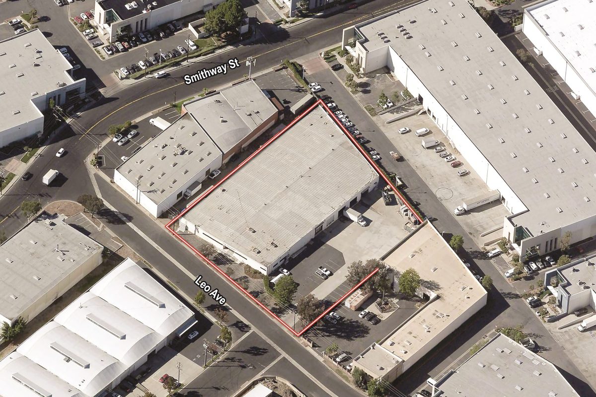 2121 Leo Ave., Commerce